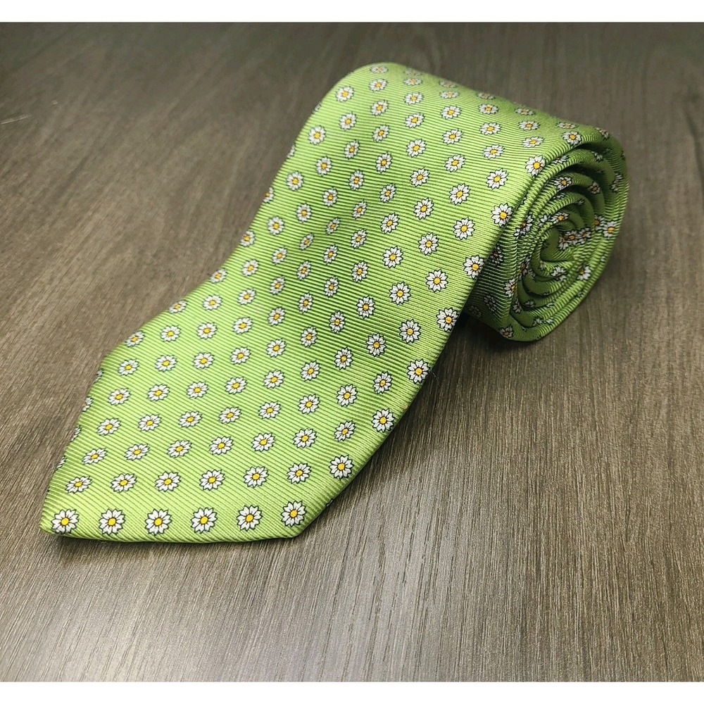 Brooks Brothers 346 Pure Silk Tie Green Daisy Floral Necktie Made USA